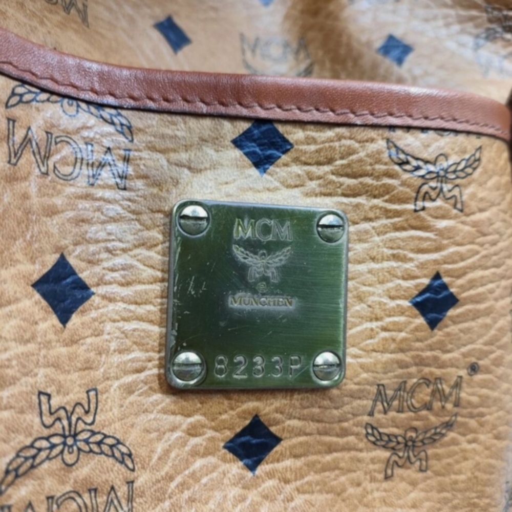 Authentic MCM Brown Leather Bag Golf Collection - Picture 4 of 12